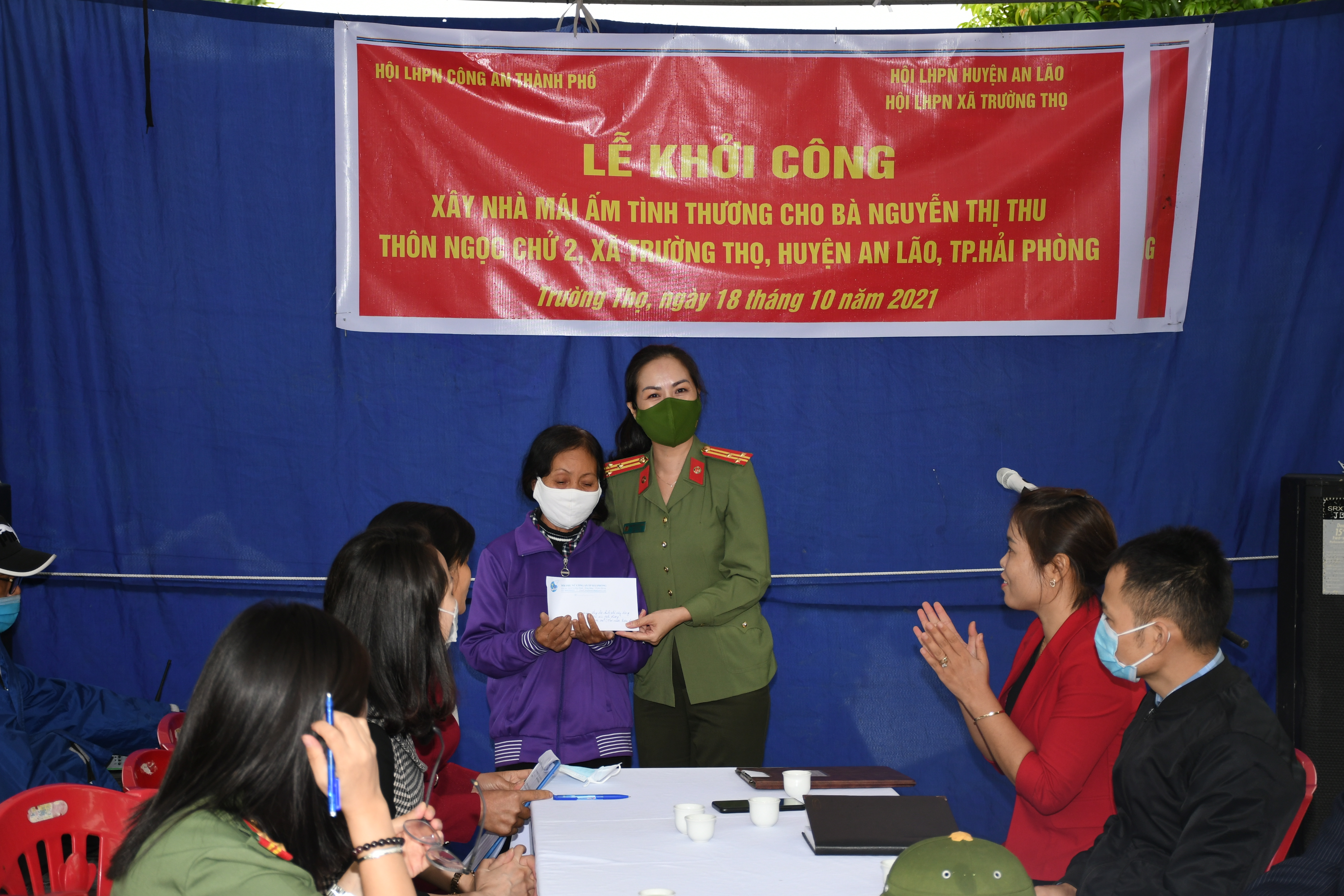 Hội Phụ nữ Công an thành phố: Hỗ trợ xây nhà “Mái ấm tình thương” trên địa bàn  huyện An Lão